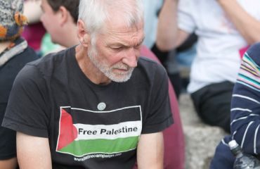 apartheid-embajada-palestina-españa-hombre-protesta-1
